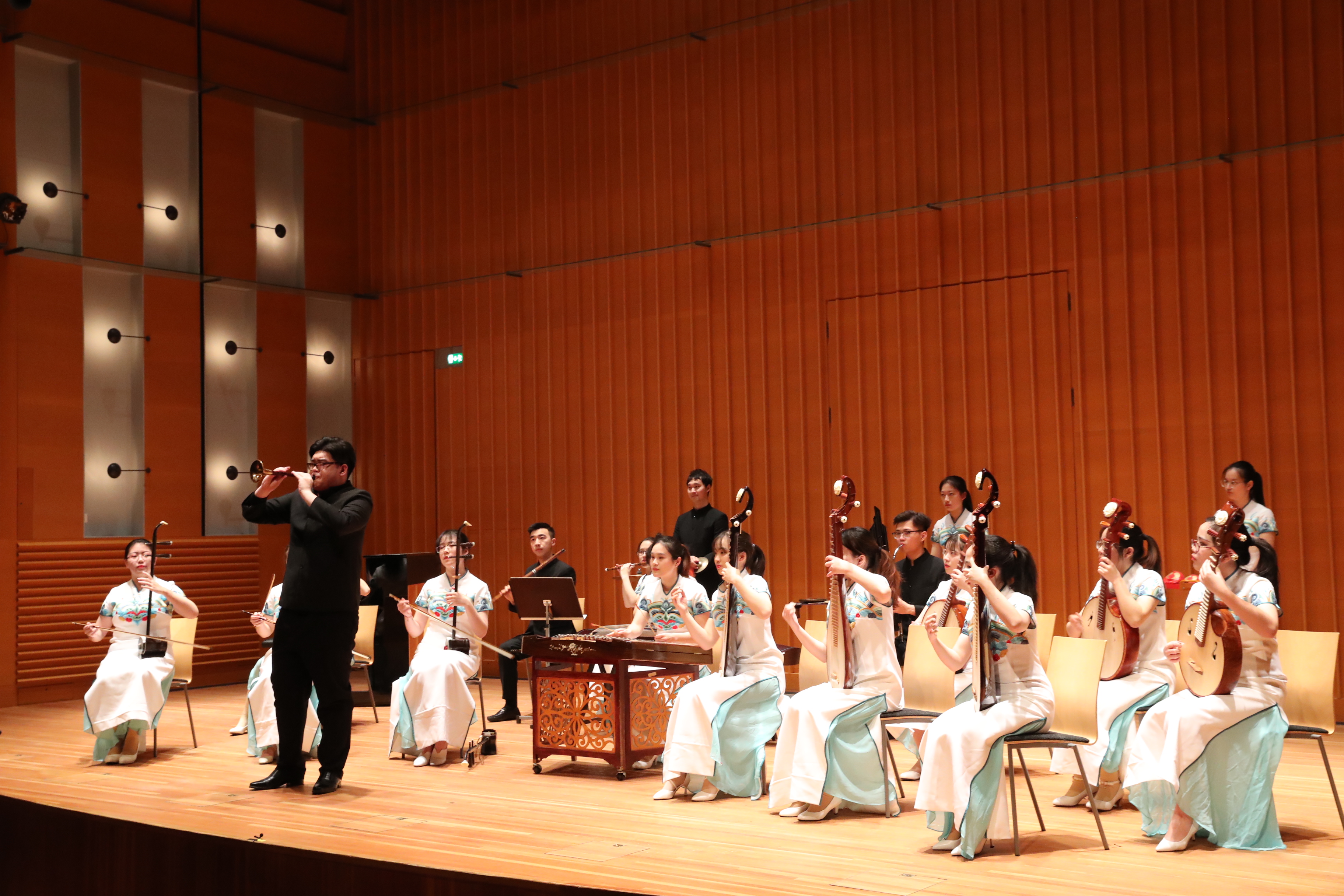 复旦大学民乐团赴欧洲巡演